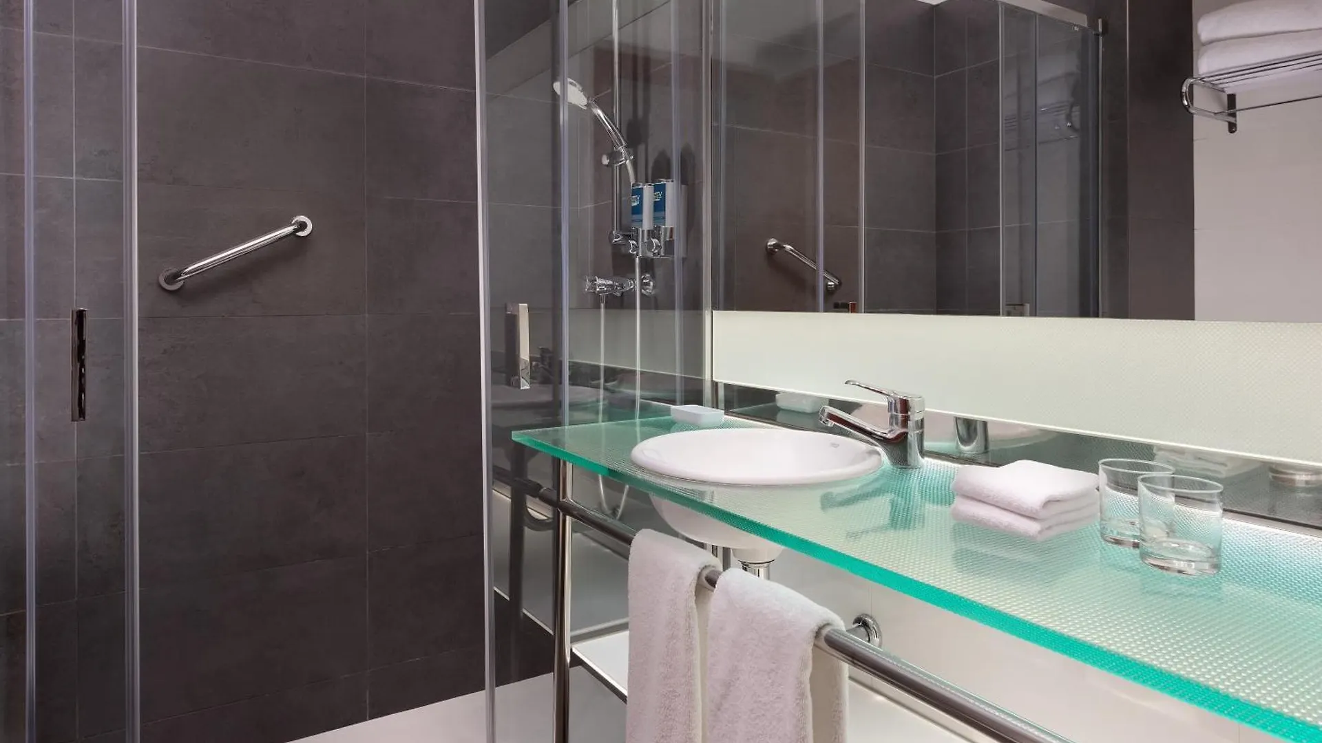 Hotel Four Points By Sheraton Barcelona Diagonal
